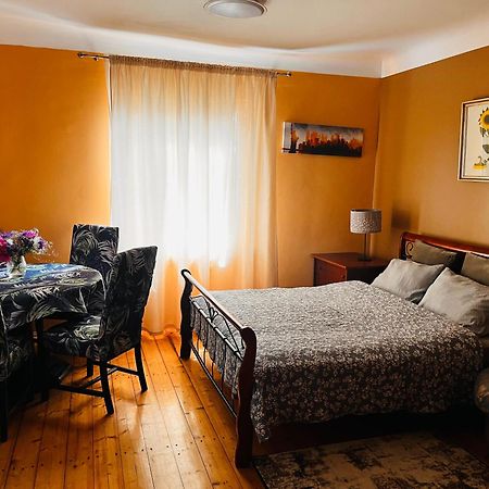 Unique Mailo Cottage Рига Екстериор снимка