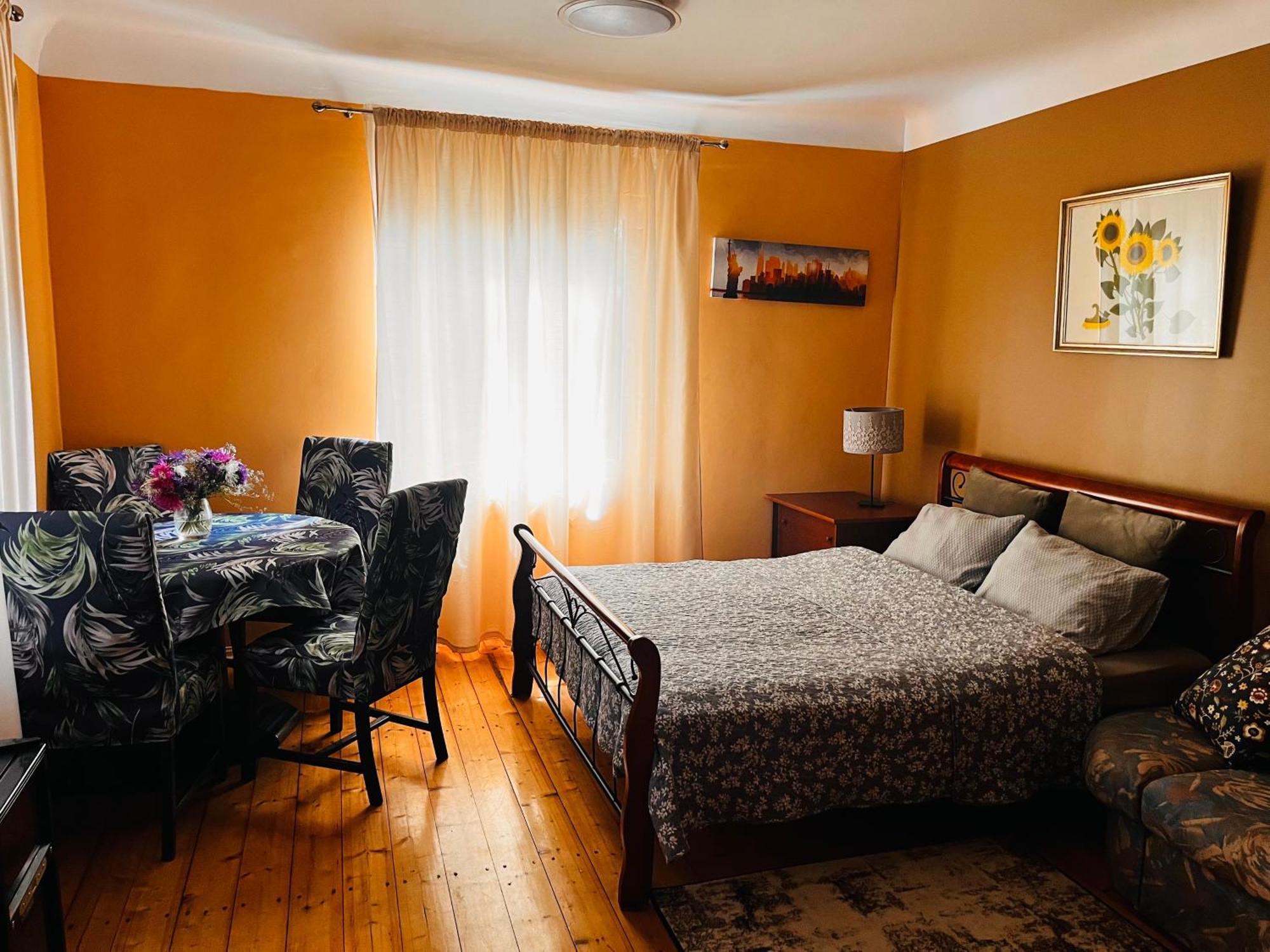 Unique Mailo Cottage Рига Екстериор снимка
